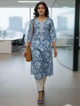 Rajnandini - Blue Floral Three Fourth Sleeves Kurta