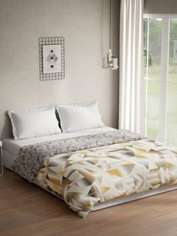 Ddecor Live Beautiful - Abstract 100% Cotton Reversible Double Quilt - Brown