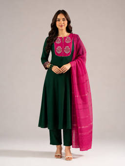 Aaghnya - Green Solid/Plain Round Neck Anarkali Kurta Pant with Dupatta
