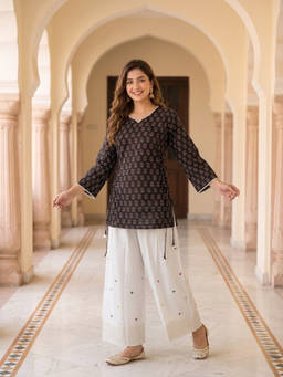 FASHOR - Navy Blue Floral V-Neck Kurti & Pant