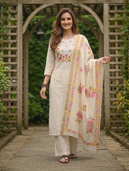 FASHOR - Off White Embroidered Round Neck Kurta Pant with Dupatta