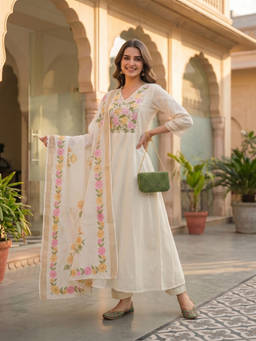 FASHOR - Off White Embroidered V-Neck Kurta Pant with Dupatta