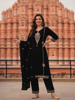 FASHOR - Black Embroidered V-Neck Kurta Pant with Dupatta
