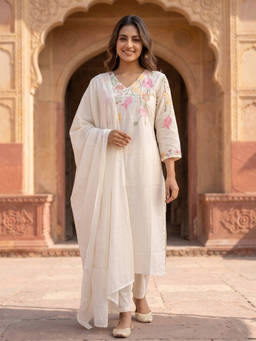 FASHOR - Off White Embroidered V-Neck Kurta Pant with Dupatta
