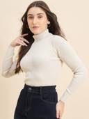 Off White color option, Currently selected