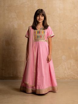 Fayon Kids - Pink Velvet Anarkali Kurta With Dupatta