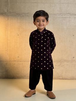 Fayon Kids - Burgundy Magic Velvet Kurta With Pyjama