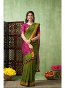 Green color option, Sold out, Currently selected