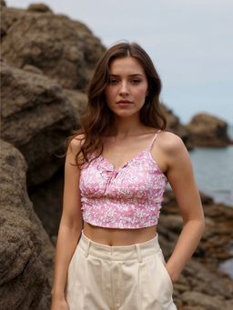 RARE - Women's Casual Pink Shoulder Straps Floral Fitted Crop Top