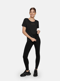 Cardio Bunny - Women Black Seamless Moisture-Wicking Mesh-Back Round Neck T-shirt