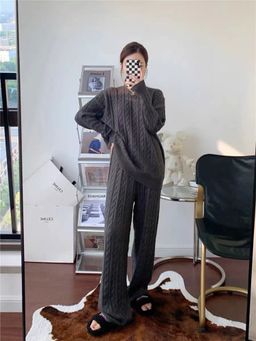 MISS MOSA BY AKANKSHA - Grey Georgina Statement Winter Co-Ord (Set of 2)