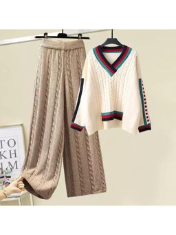 MISS MOSA BY AKANKSHA - White Larisa Woolen Top And Pant (Set of 2)