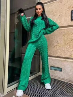 MISS MOSA BY AKANKSHA - Green Nia Luxe Solid Co-Ord (Set of 2)