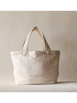 Akiiko - Off White Crinkle Ceremony Tote Bag