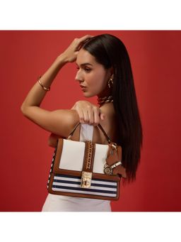 Akiki London - Women's Ledbury 25 Flap Small Handbag (S)