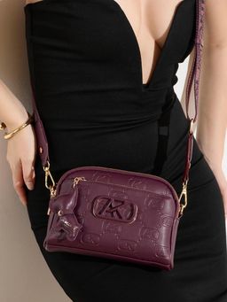 Akiki London - Women's Finsbury 21 Medium Sling Bag (Medium)