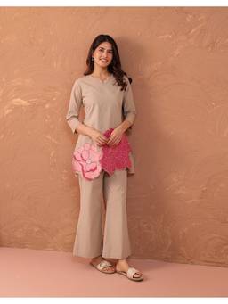 STUDIO MISRI - Beige Floral Applique Kurta and Wide-Leg Pant Kurta with Pant