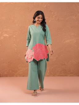 STUDIO MISRI - Sage Green Floral Applique Kurta and Wide-Leg Pant Kurta with Pant