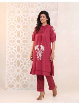 STUDIO MISRI - Red Floral Embroidered Kurta with Pant