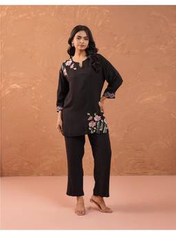 STUDIO MISRI - Black Floral Embroidered Kurta and Straight-Pant Co-Ord