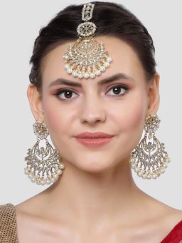 Karatcart - Gold Plated White Pearl Beaded Kundan Earrings and Maangtikka Combo for Women
