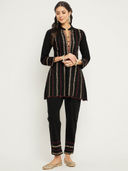 Black color option, Sold out, Currently selected