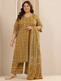 Extra love by Libas - Plus Size Women Mustard Floral Straight Kurta with Pant & Dupatta (Set of 3)
