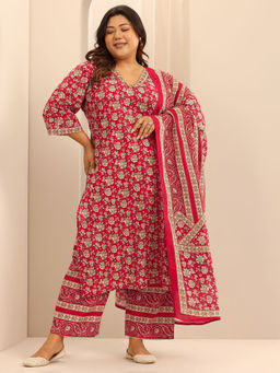 Extra love by Libas - Plus Size Women Red Floral Straight Kurta with Pant & Dupatta (Set of 3)