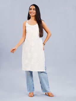 Colorkosh - White Cotton Chikankari Embroidered Stylish Kurta