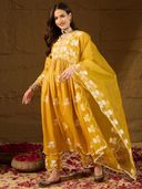 Yellow color option, Currently selected