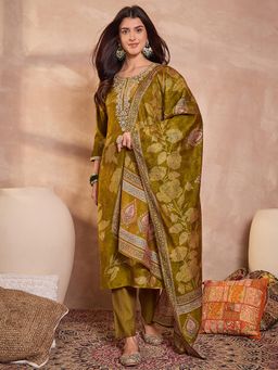 Vaamsi - Women Green Silk Blend Floral Embellished Straight Kurta Pant With Dupatta