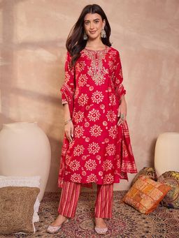 Vaamsi - Women Pink Cotton Blend Floral Printed Straight Kurta Pant With Dupatta