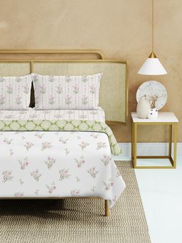 Urban Space - Double Bed Dohar, Bedsheet & 2 Pillow Covers (Queen)