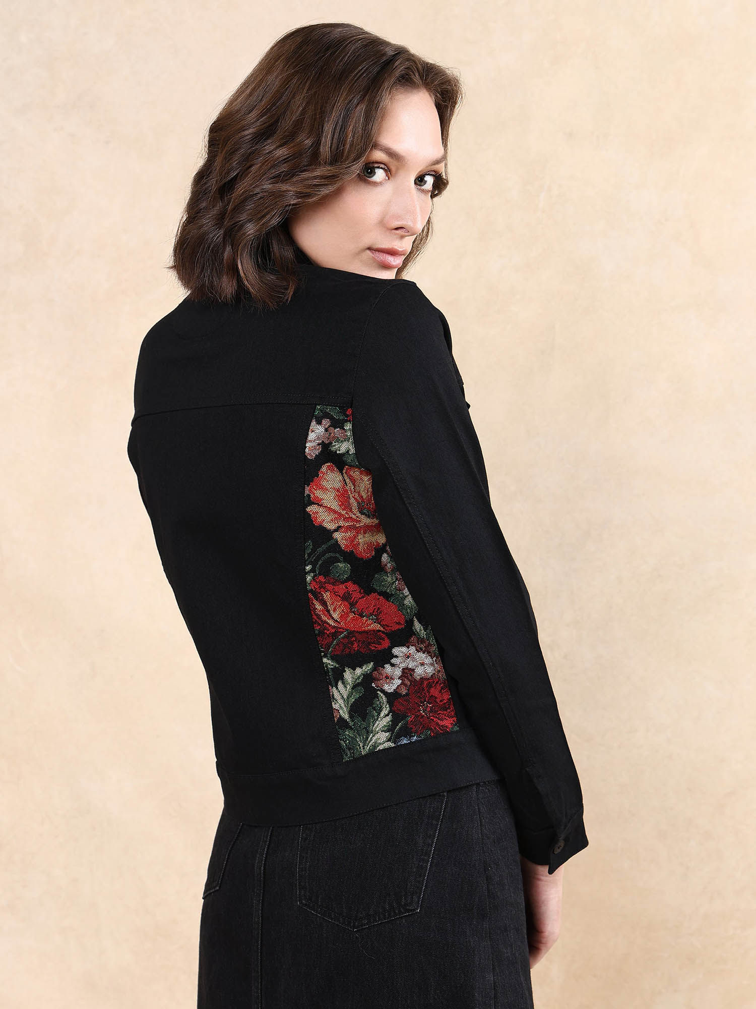 rareism Floria Primary Black Regular Denim Jacket-picture-37