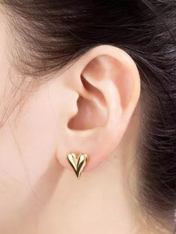 Avyana - 3D Heart Stud Earrings