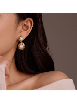 VIEN - White Anti-Tarnish Gold Plated Stud Earrings