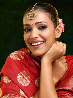 Ruby Raang Studio - Kundan Maang Tikka