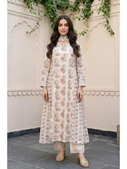 Folksong - Off-White Floral Printed Silk Blend A Line Kurta with Pant & Dupatta