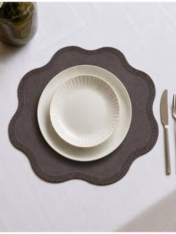 Aarvi Decor - Faux Leather Scalloped Decorative Heat-Resistant Table Mat - Brown