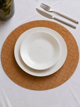 Aarvi Decor - Round Woven Faux Leather Decorative Heat-Resistant Table Mat - Brown