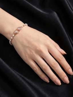 MHOIR - Solstice Rose Gold Plated Pearl Bracelet