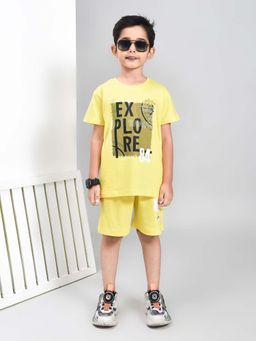 YOUMAA - Boys Yellow Printed T-Shirt with Shorts