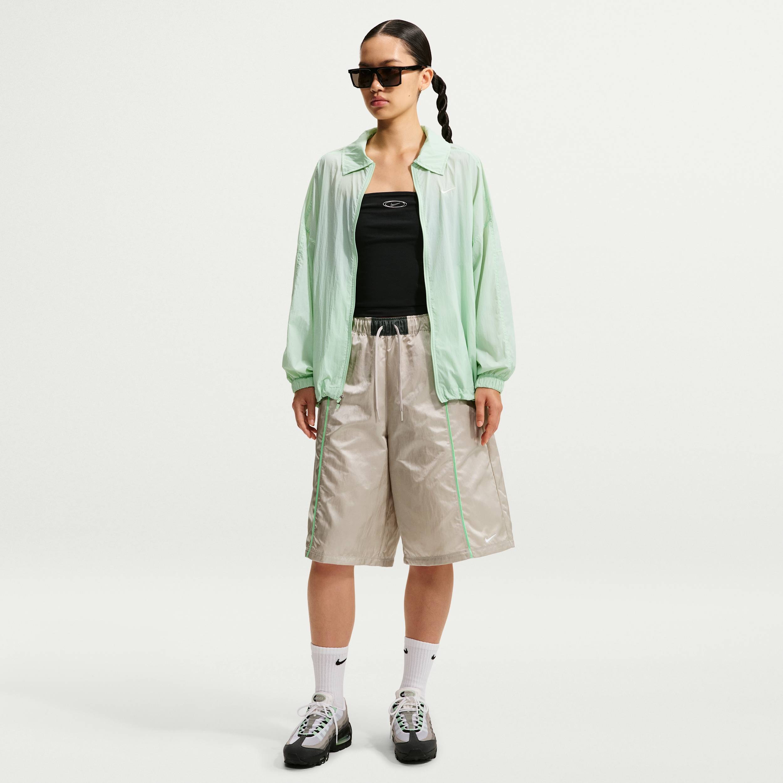 Buy Nike Sportswear Women's Loose Mid-Rise Woven Shorts Online