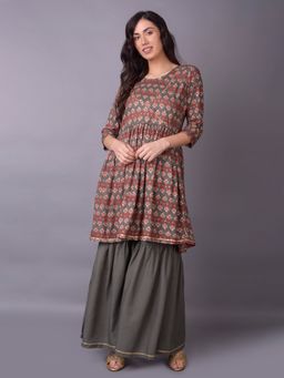 Shree - Women Rayon Grey Ornamental Printed Kurta With Sharara Pant (Set Of 2)