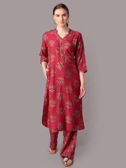 Shree - Women Muslin Pink Floral Printed Kurta With Comfort Pant (Set Of 2)