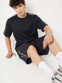 max - Black Polyester Half Sleeves Crew Neck Textured T-Shirt