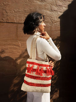 ITIHASIKALA - Women Off White & Red crochet Handbag