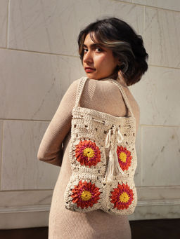 ITIHASIKALA - Women Crochet Floral Bag - Off White