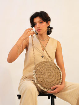 ITIHASIKALA - Crochet Jute Shell Bag