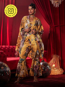 House of Fett - Coral rush Floral Coral Cape